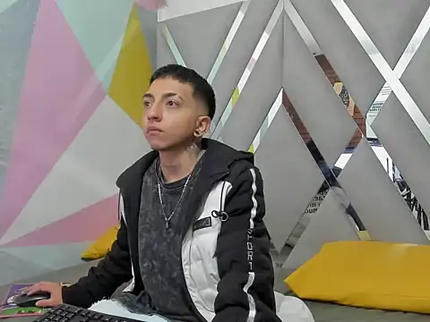 Mauro22  online show from January 11, 3:39 pm