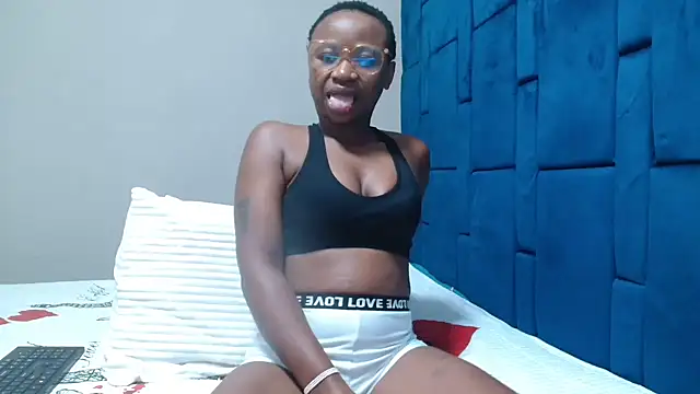 Sweetjuicyclitoris online show from April 14, 4:07 pm