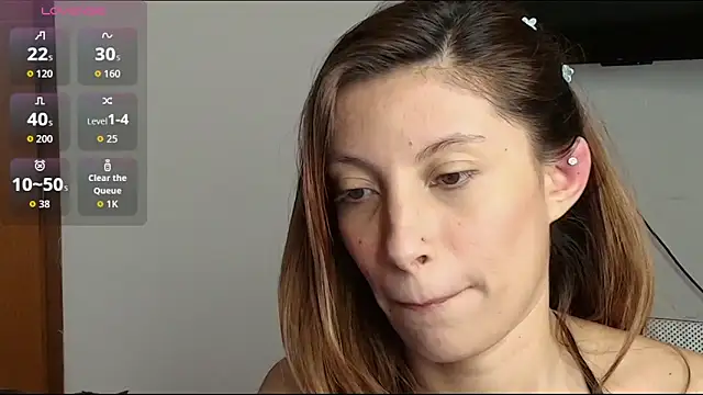 Sweet moon v  online show from April 8, 10:01 pm