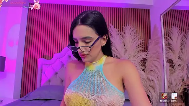 Violett hott  online show from March 5, 12:34 pm