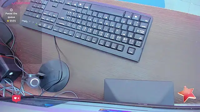 emilywilliis online show from February 18, 12:37 pm