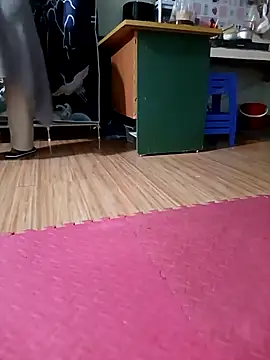 Tulip Giang online show from January 9, 11:25 am