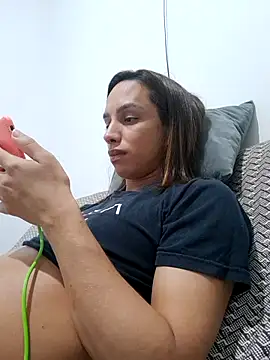 ofjuliaa online show from February 24, 3:05 am