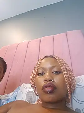 Sexy Doll xXx online show from March 29, 10:53 pm