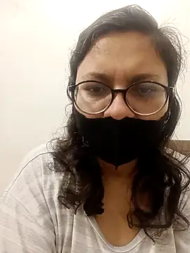 piryasharma005 online show from January 19, 11:28 am