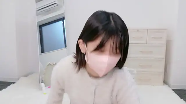 yuruchan  online show from March 4, 8:21 am