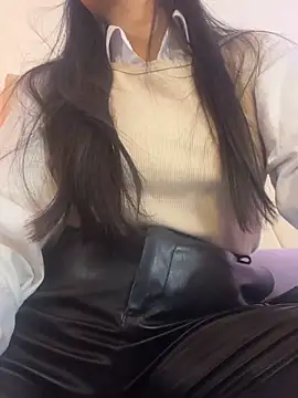 DulceRouss  online show from April 18, 11:56 am