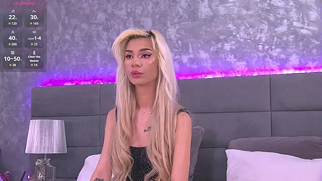 ApriLicious online show from February 4, 7:50 pm