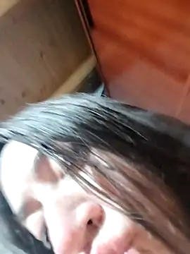 denise2028 online show from January 17, 7:38 am