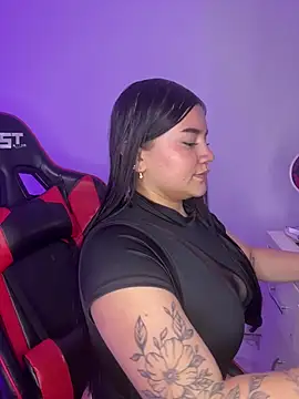 abby gonzales online show from March 25, 7:00 am