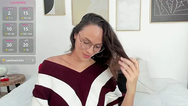 Julianneharris online show from April 18, 3:25 pm