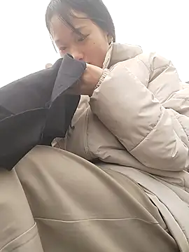 Hina2xx online show from February 3, 6:22 am