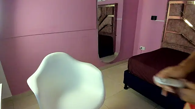 evelyn lovv online show from March 4, 3:24 am