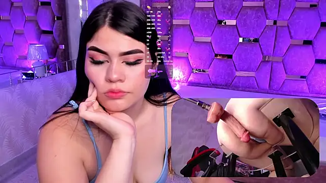 IsabellaBlow online show from March 30, 1:44 pm