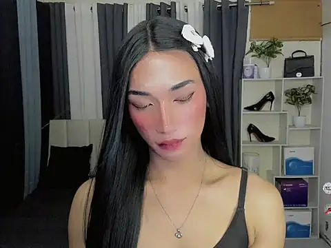 FyangFoxx online show from March 23, 1:28 pm