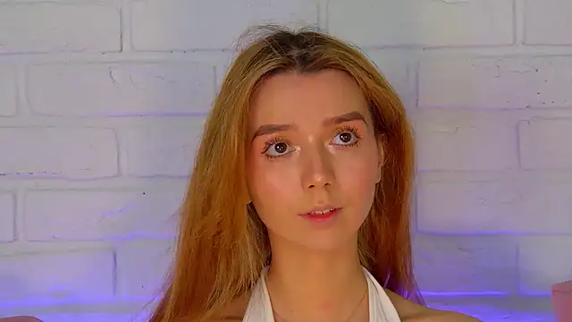 VanessaVienne online show from March 1, 4:50 pm