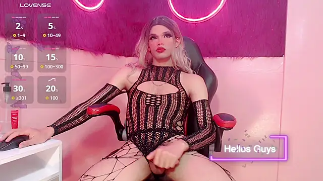 Isabella Kirk online show from February 7, 8:02 pm