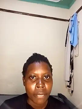 TRACYTOTO26 online show from January 8, 4:33 pm