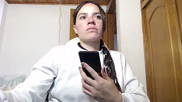 Shanel Lozano online show from February 23, 9:03 pm