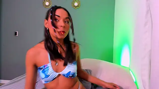 AlexiiaBrown online show from June 27, 6:25 am