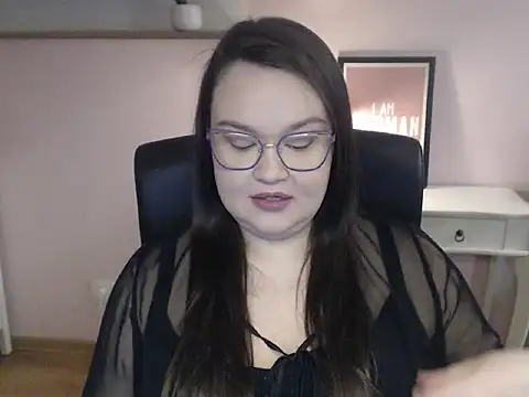 HollyDanceSoul online show from February 9, 5:21 am