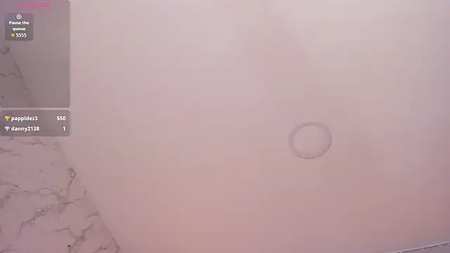 lizz lunna online show from February 5, 10:57 pm