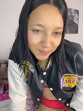 Carita traviesa4 online show from April 1, 2:56 am