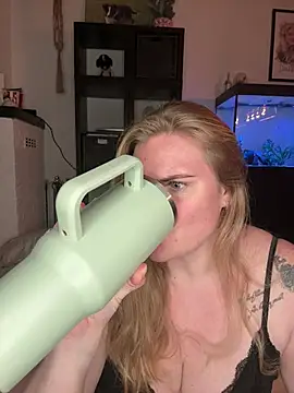 SexyBlondJoanna online show from February 5, 7:06 pm