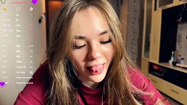 LubaSeirers online show from March 26, 3:36 pm