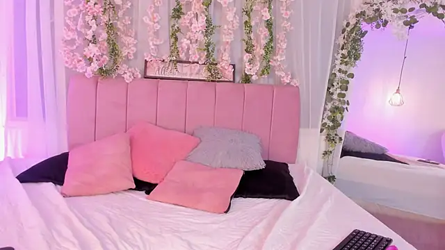 nicky bonny18 online show from January 17, 12:56 pm