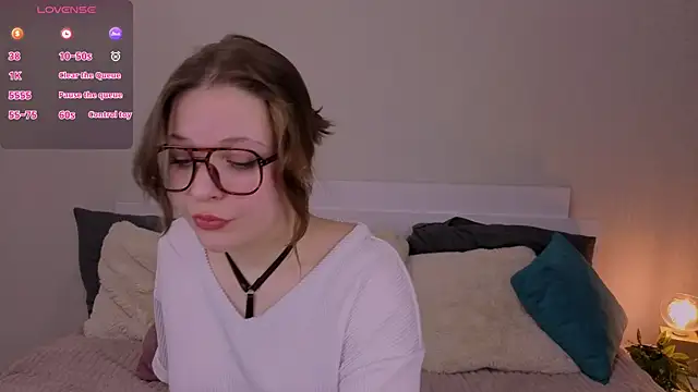 Next2Marie online show from February 5, 4:15 am