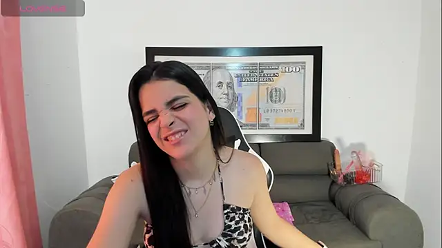 LucianaMoreau online show from March 18, 11:32 pm