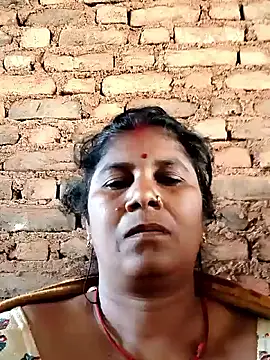 Hot di97 online show from March 8, 2:04 am