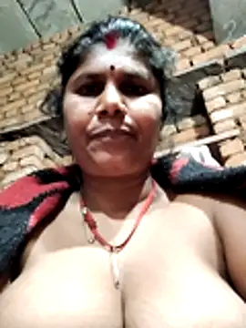 Hot di97 online show from February 6, 10:13 pm