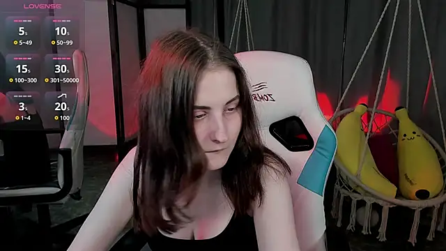 KiraDuvall online show from April 6, 6:20 pm