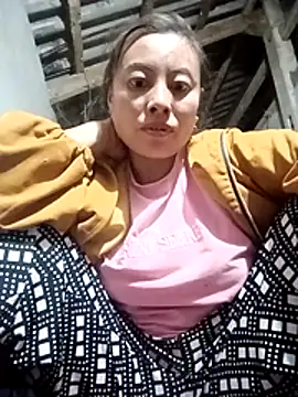 kaia-cam online show from January 14, 1:27 pm