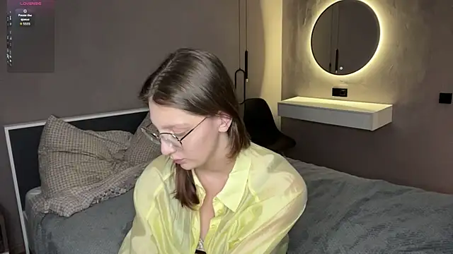 ChrisAmott online show from April 10, 4:24 pm