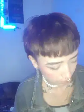 AlexxaAndRileyy online show from January 18, 9:33 pm