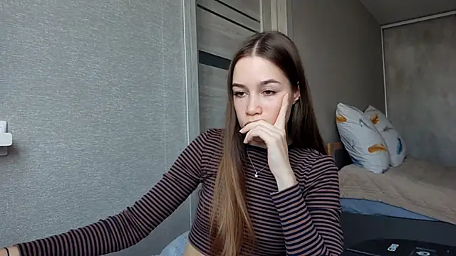 SherrylMaler online show from January 14, 4:17 am