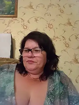 NysiOlsen online show from May 31, 4:24 pm