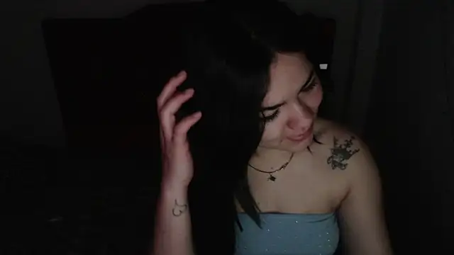 Loriiiany online show from March 12, 1:36 pm