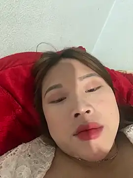 Emxinh123cute online show from January 18, 10:22 am