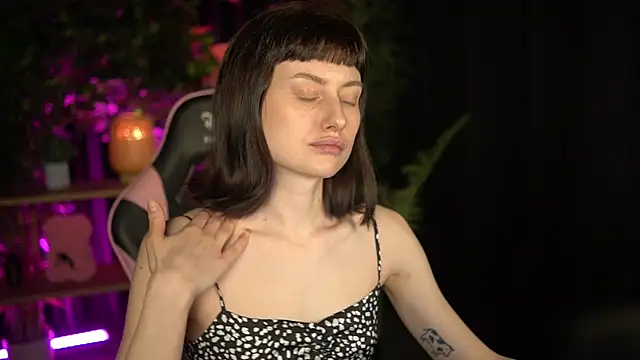 baby luna xo online show from January 14, 11:26 am