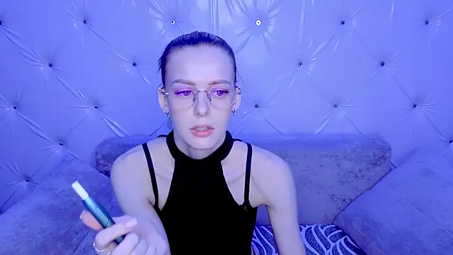 kittie like18 online show from March 22, 12:49 am