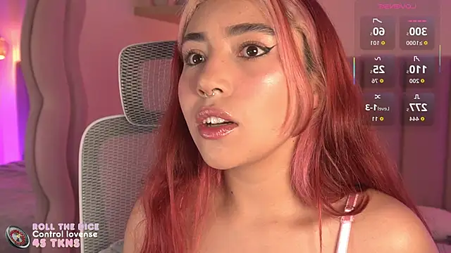 Dakota velvet  online show from April 15, 12:06 pm