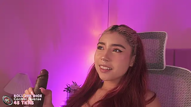 Dakota velvet  online show from April 13, 12:17 pm