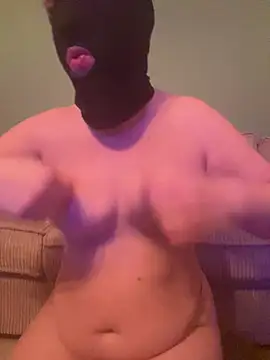 cochonnesoumise59 online show from February 7, 9:40 pm