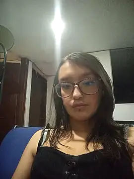 Karla-giraldo 1 online show from February 2, 9:25 pm