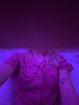 SexySkiBunny online show from January 14, 6:29 am