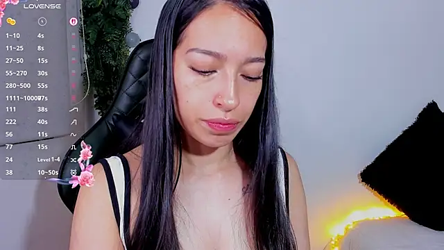 Noaah25  online show from April 6, 4:46 am